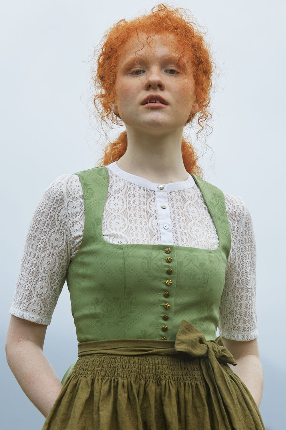 DIRNDL KLARA IN GRASGRÜN